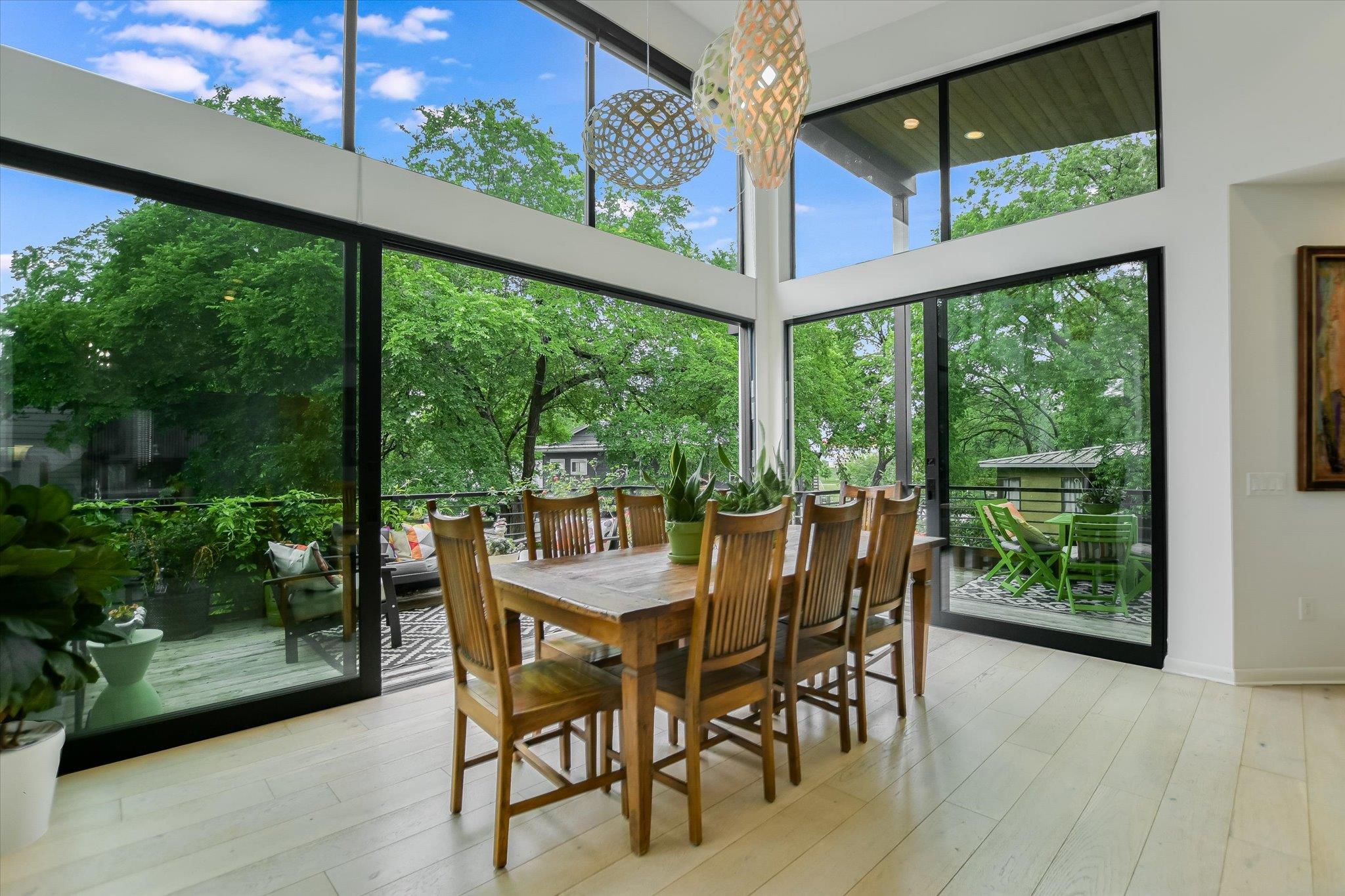 56 Waller ST