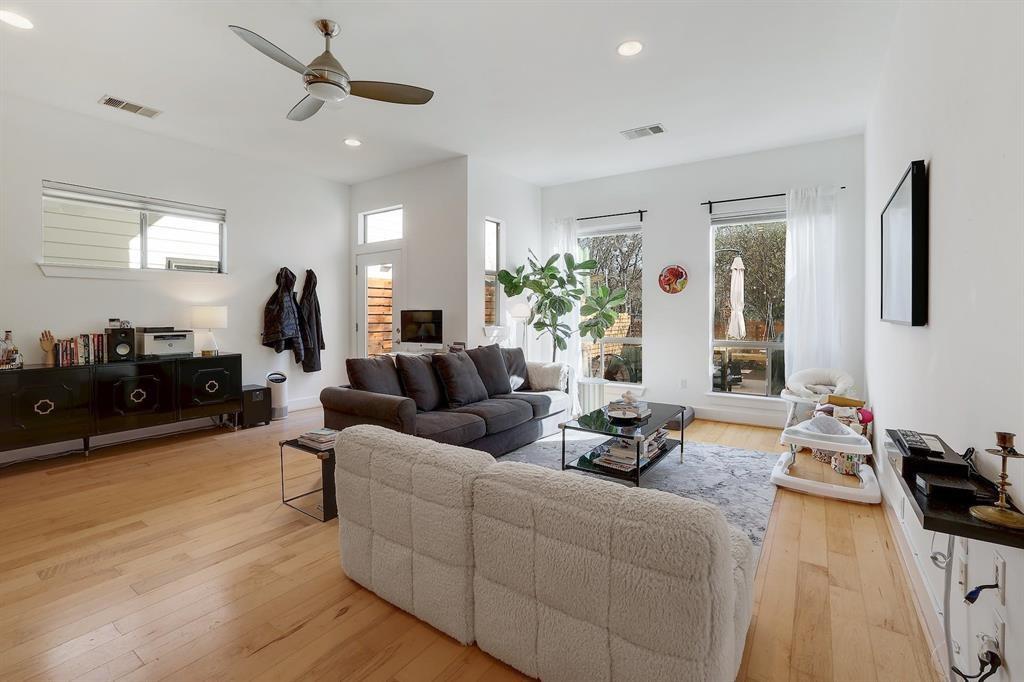 2209 Thornton # A