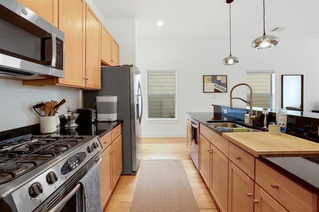 2209 Thornton # A