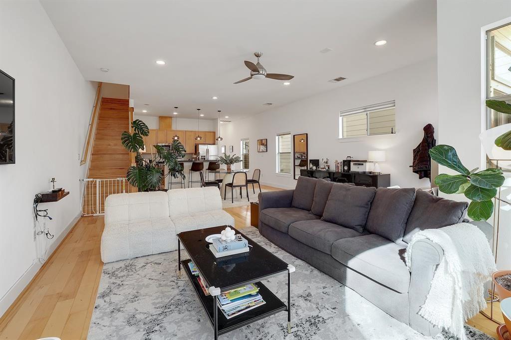 2209 Thornton # A