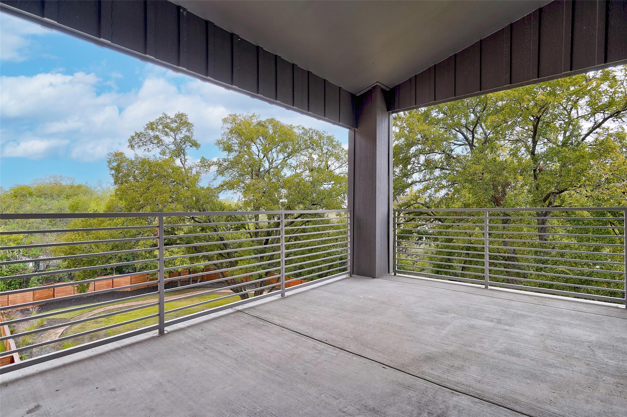 100 W Mockingbird LN # 306