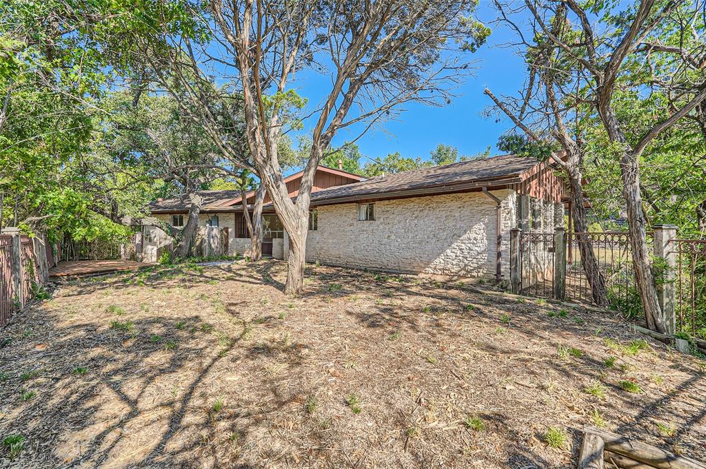 1110 Falcon Ledge DR