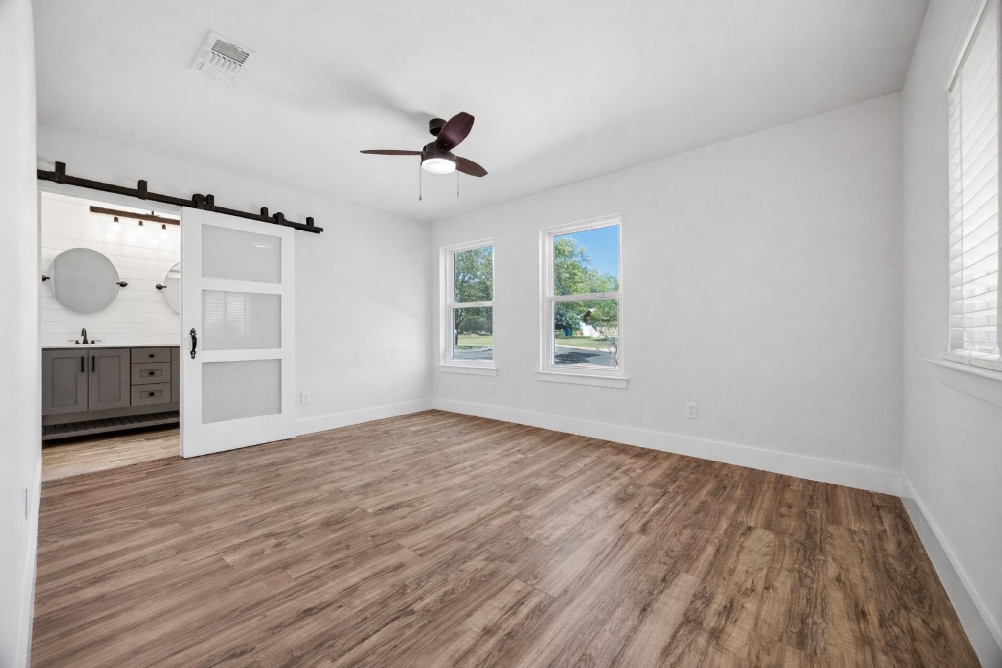 3103 Canter LN