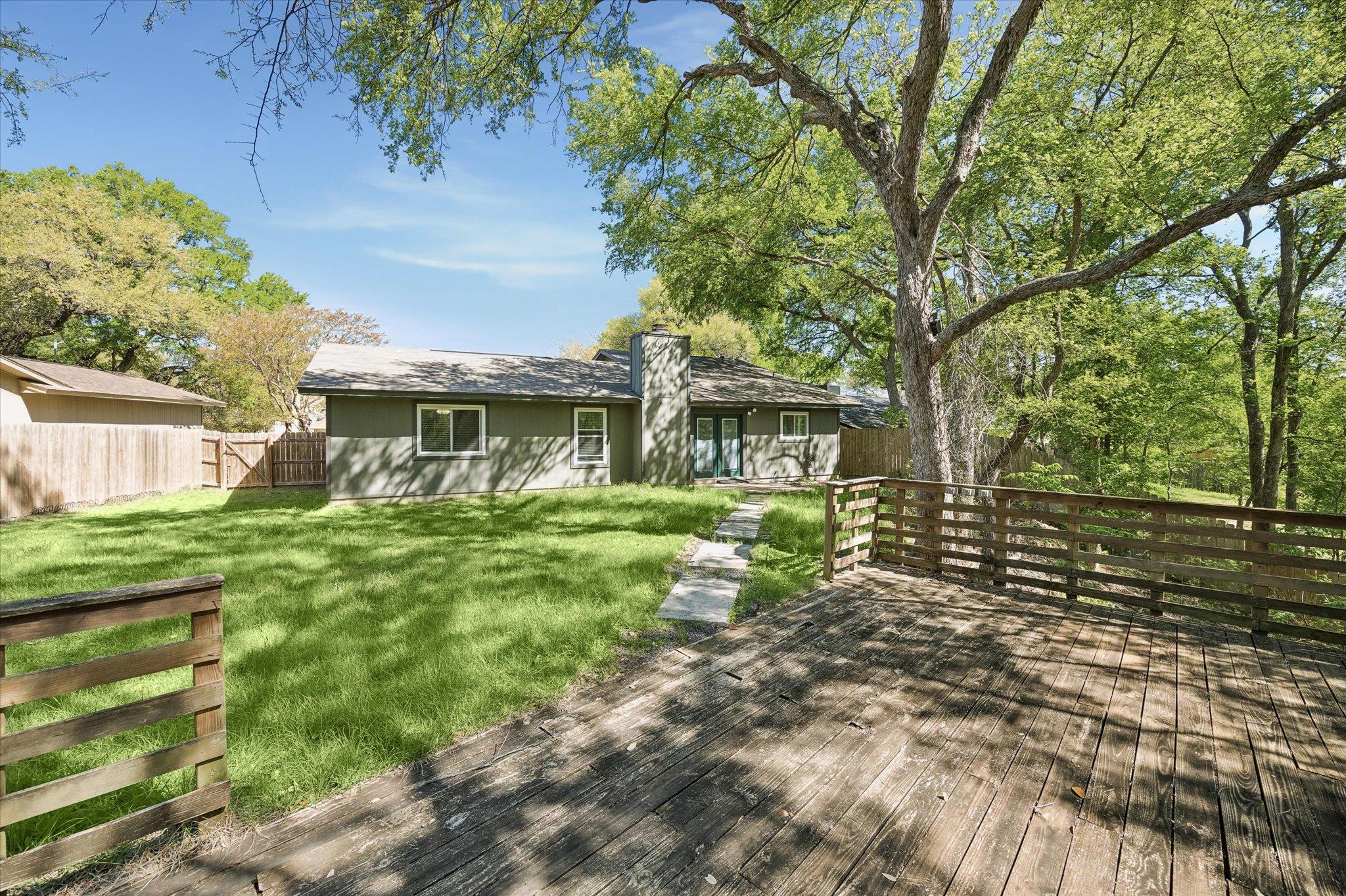 3103 Canter LN
