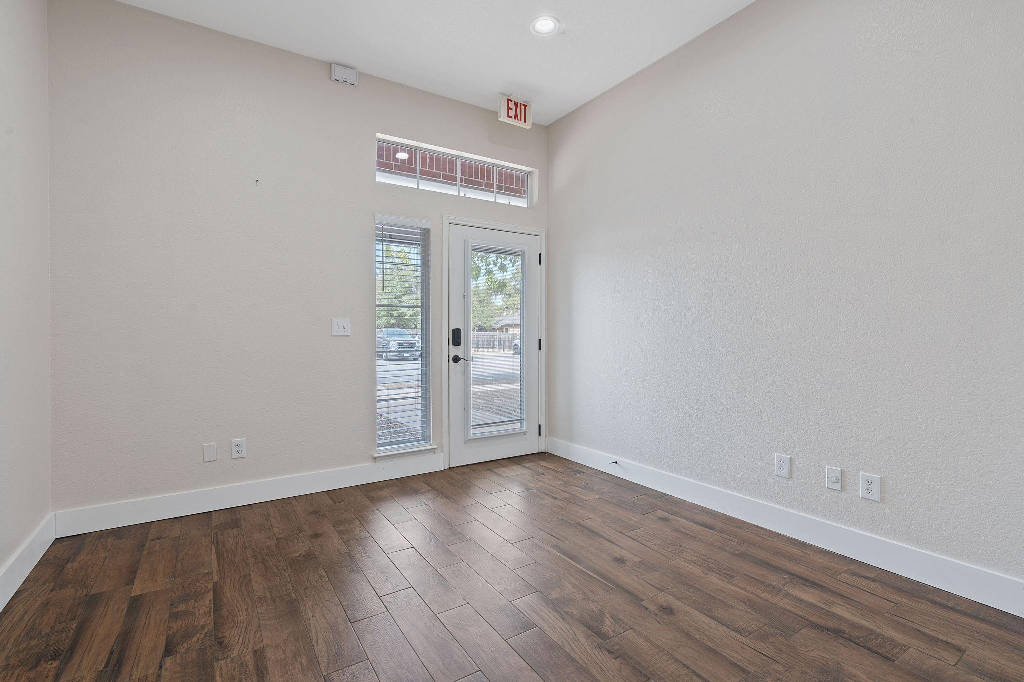 201 S Lakeline BLVD # 202