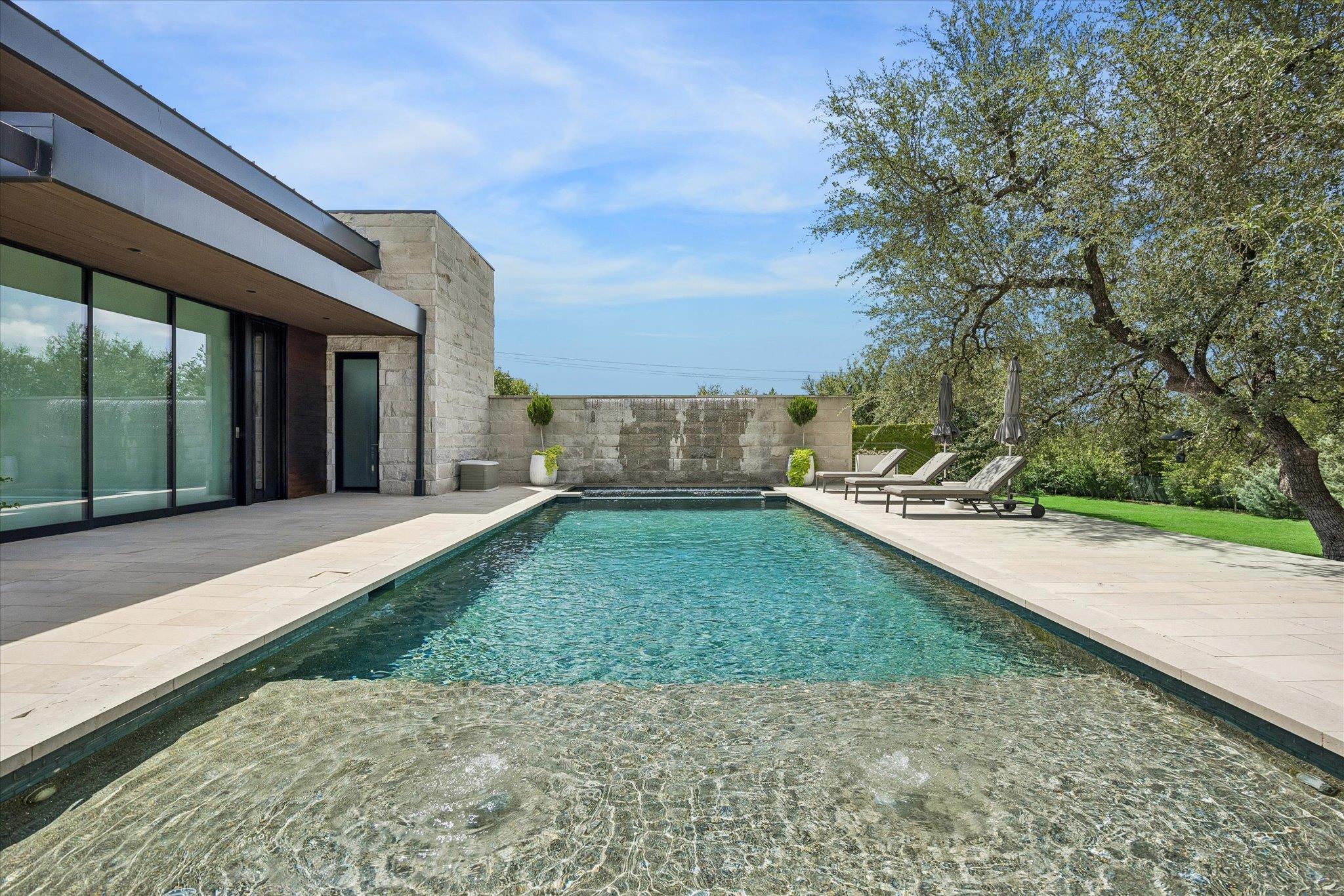 4001 Verano DR