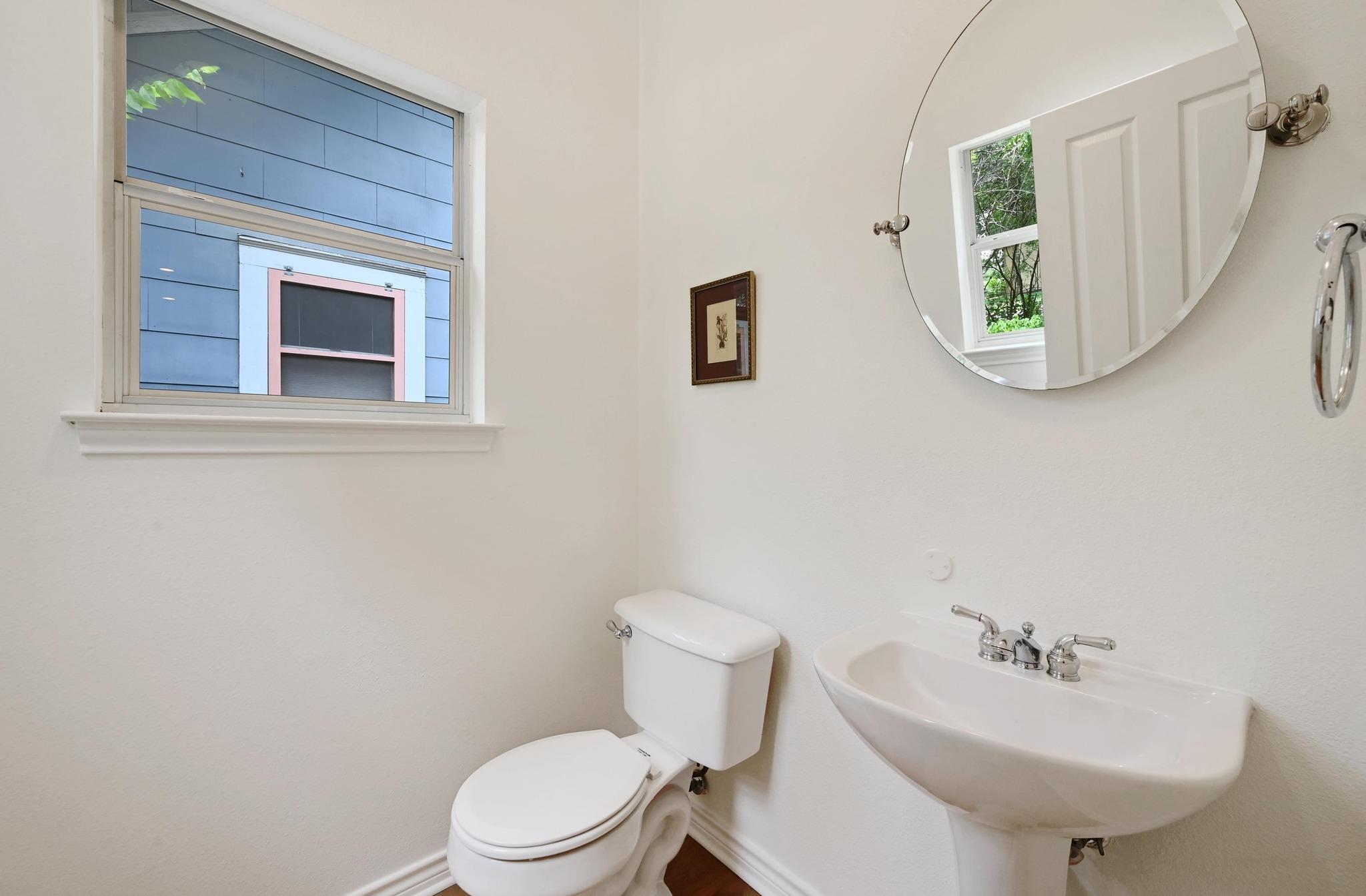803 W Jessie ST