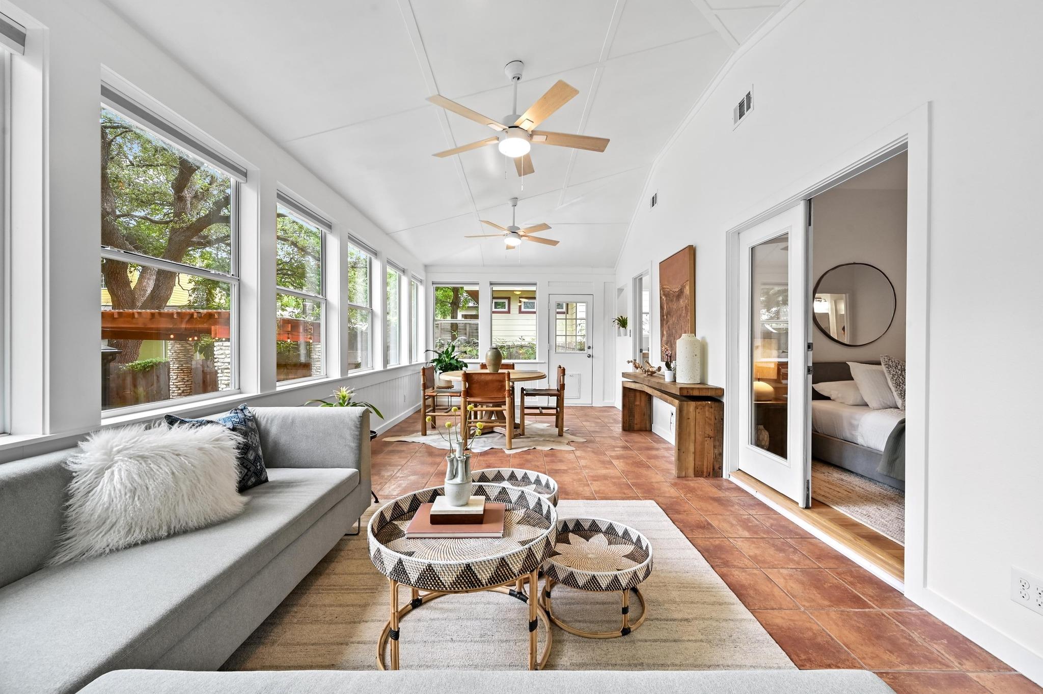 803 W Jessie ST