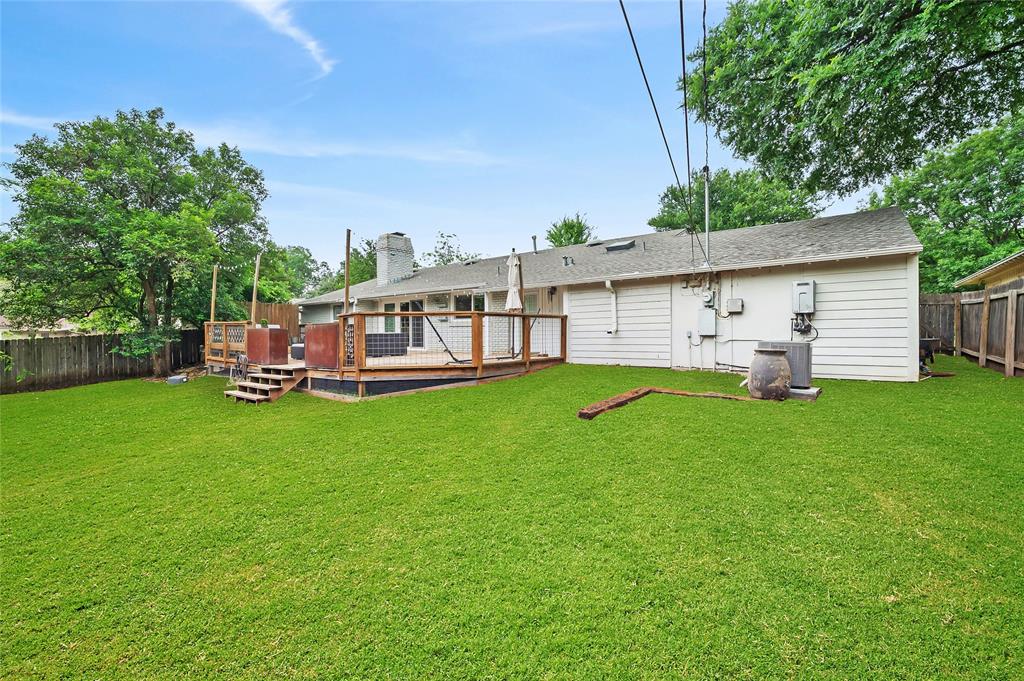 5711 Marilyn DR