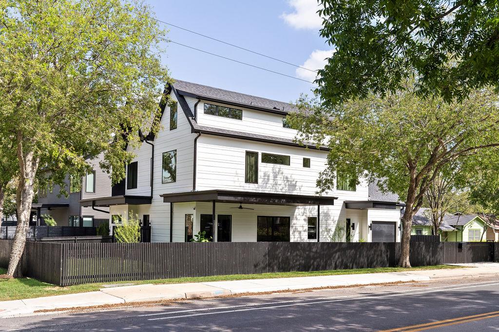 4911 Duval ST