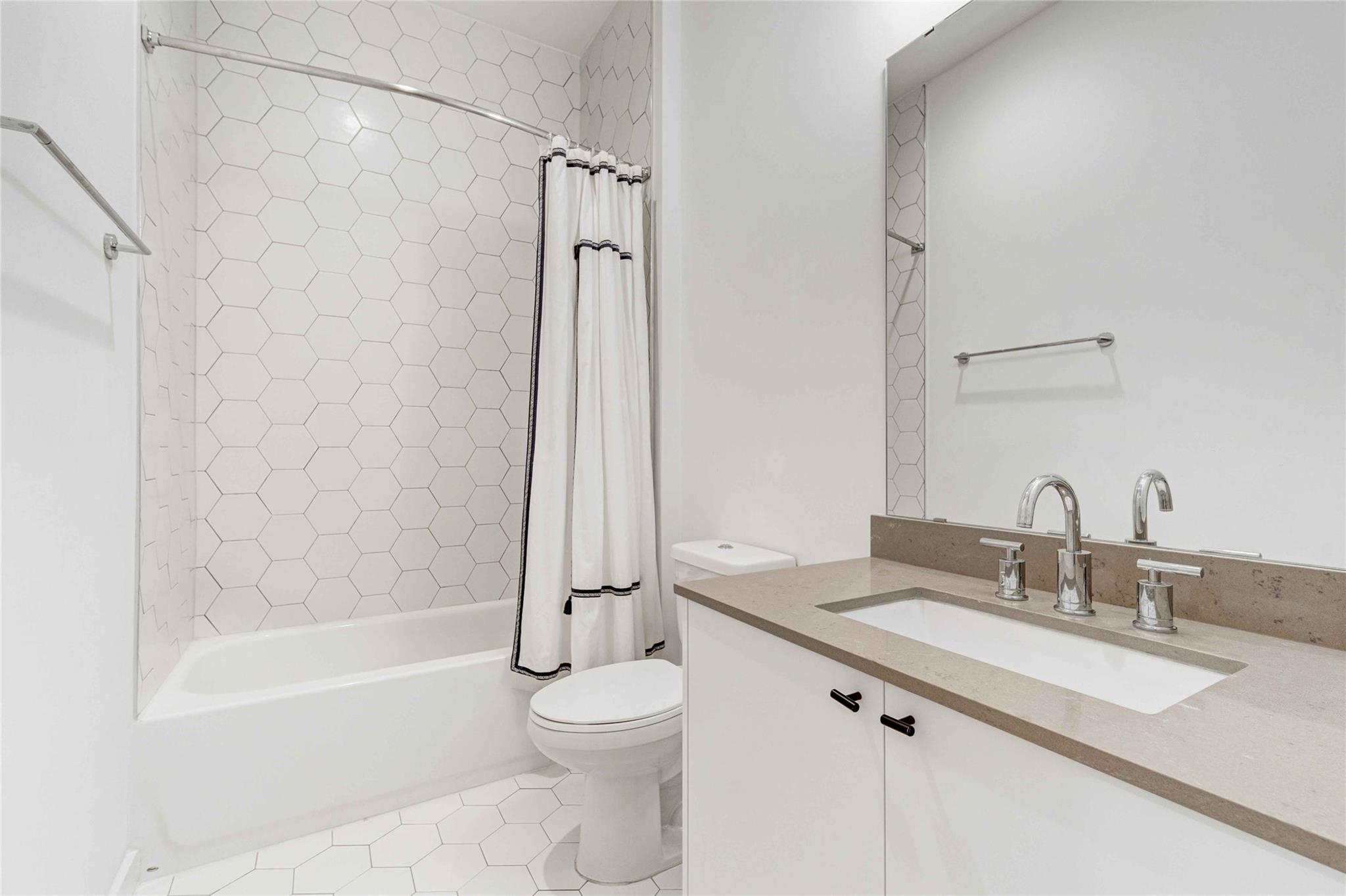 800 Embassy DR # 123