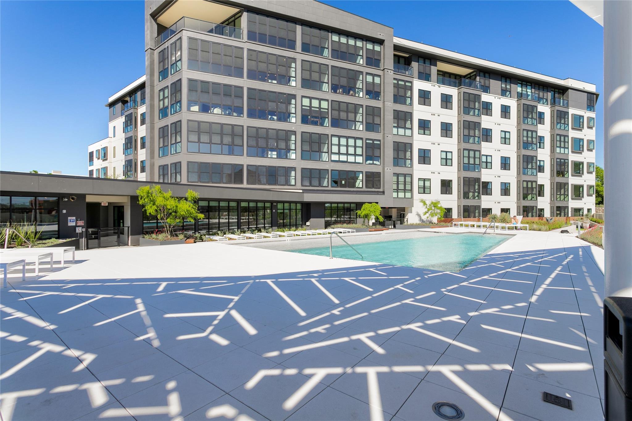 800 Embassy DR # 123