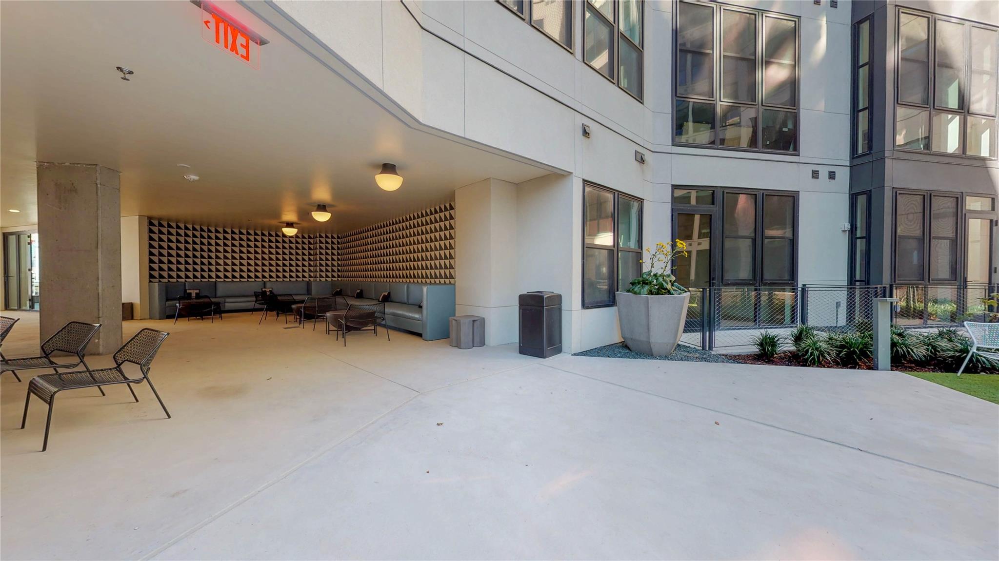 800 Embassy DR # 123