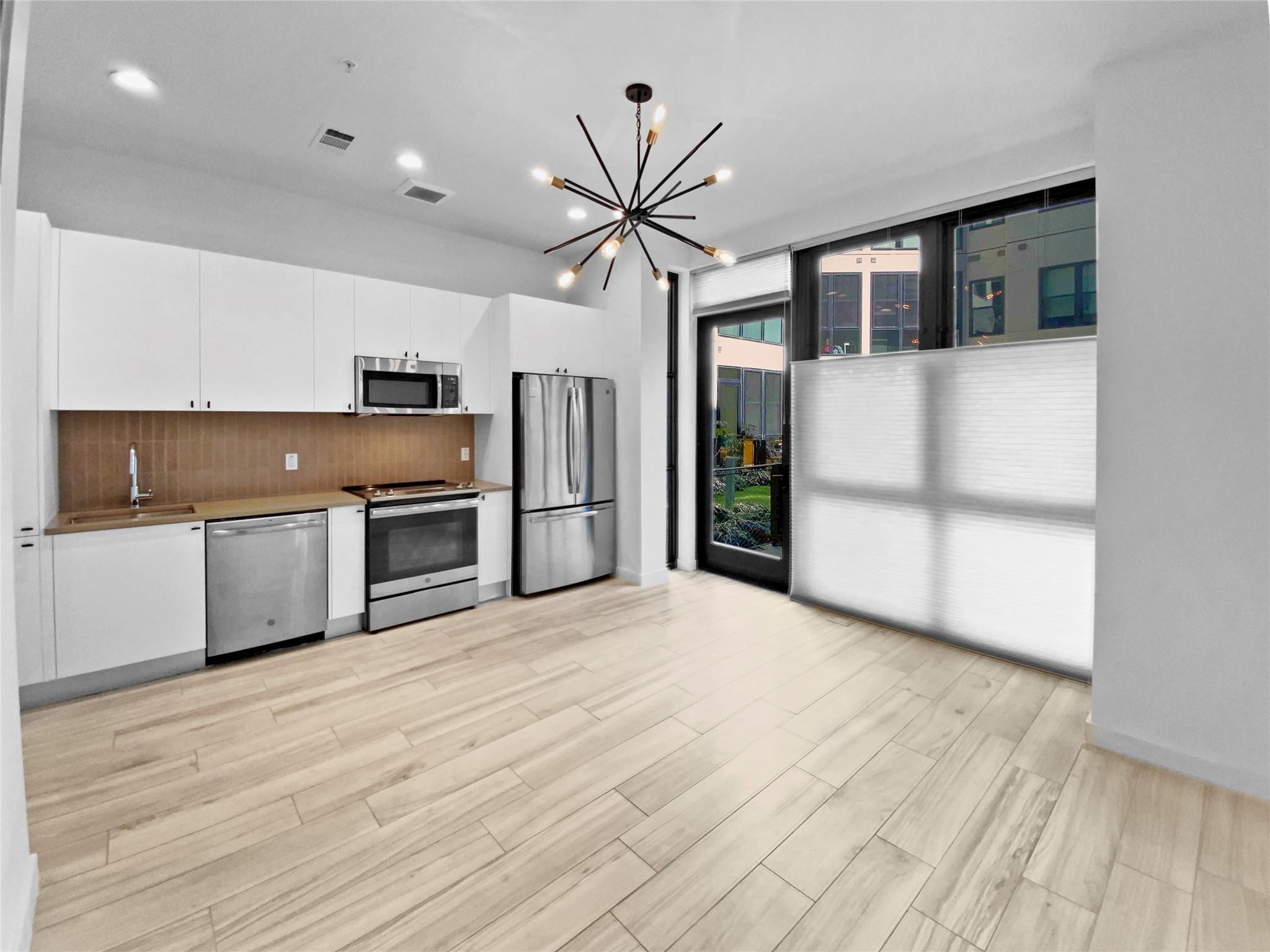 800 Embassy DR # 123