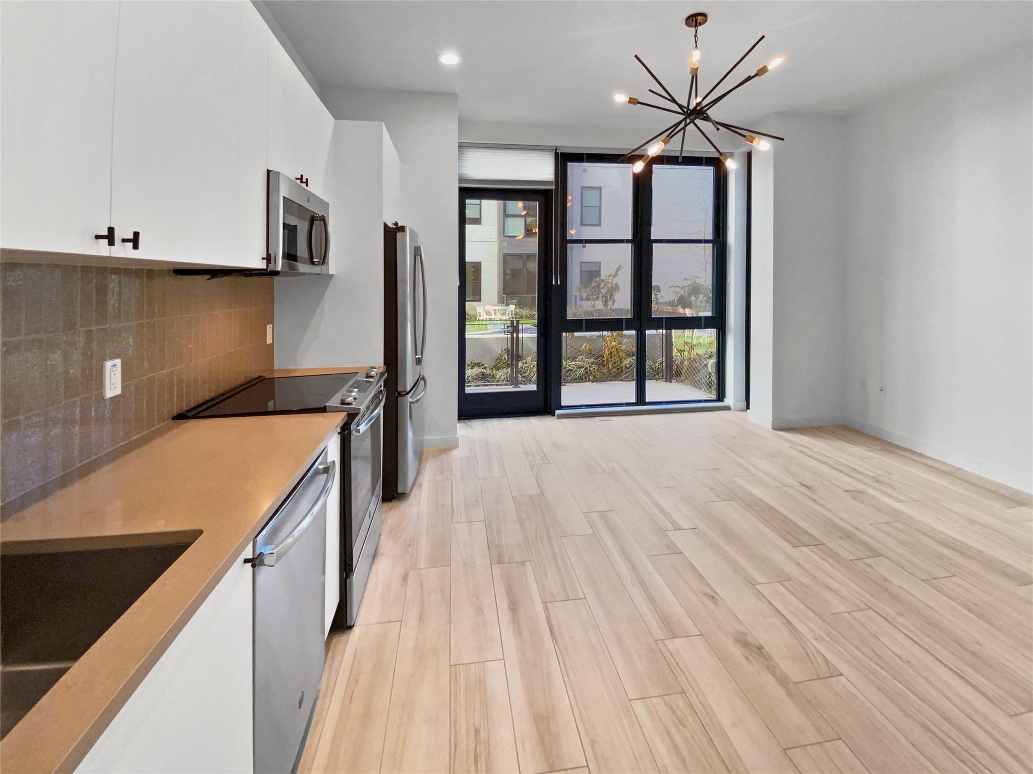 800 Embassy DR # 123