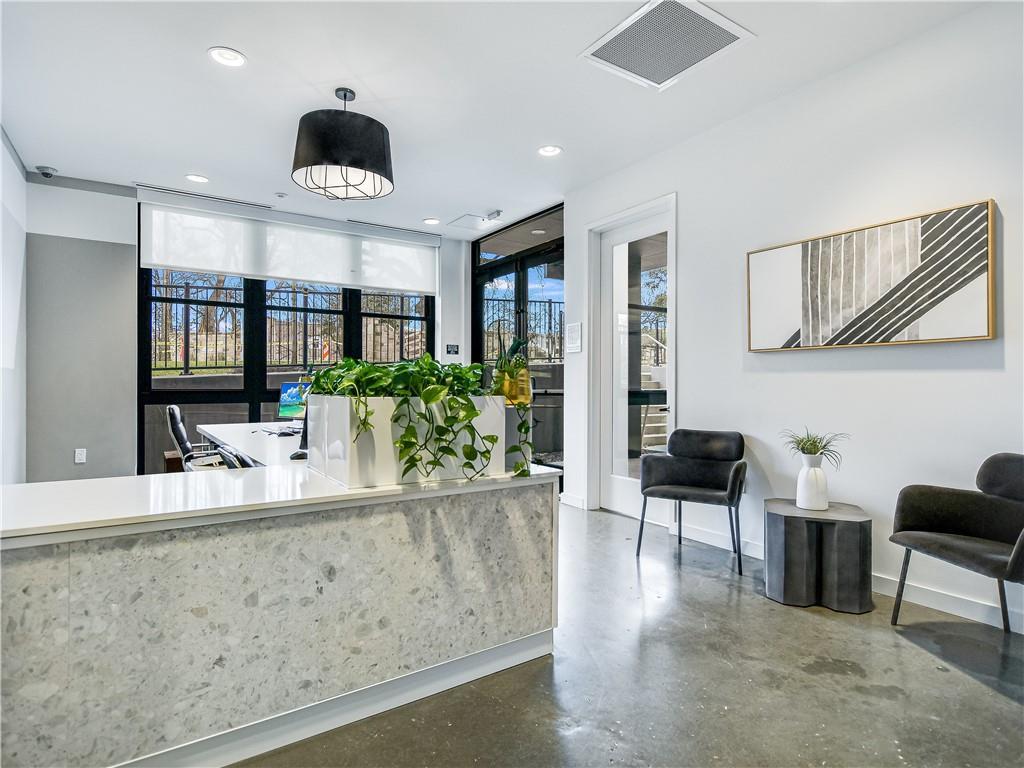 800 Embassy DR # 123