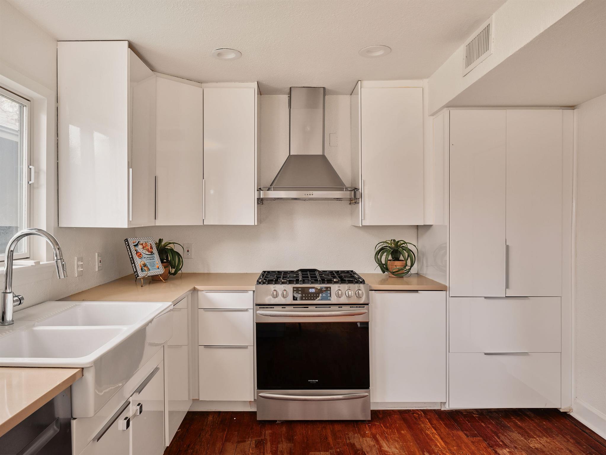 1709 Brackenridge ST