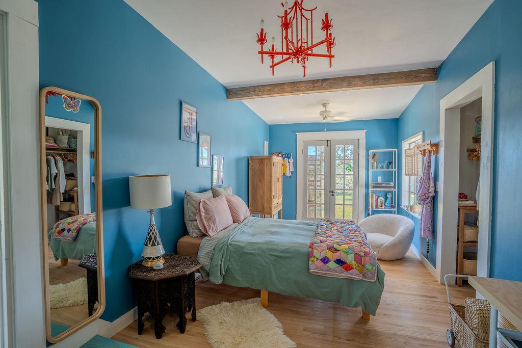 1294 Crabapple RD
