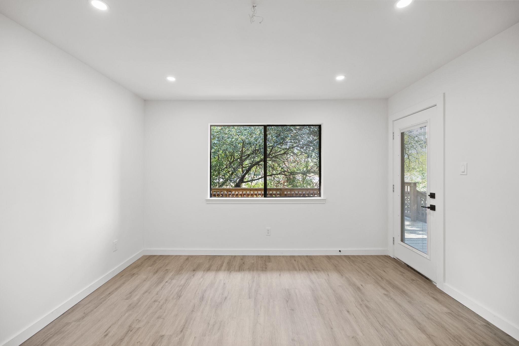 7211 Lakewood DR # C111