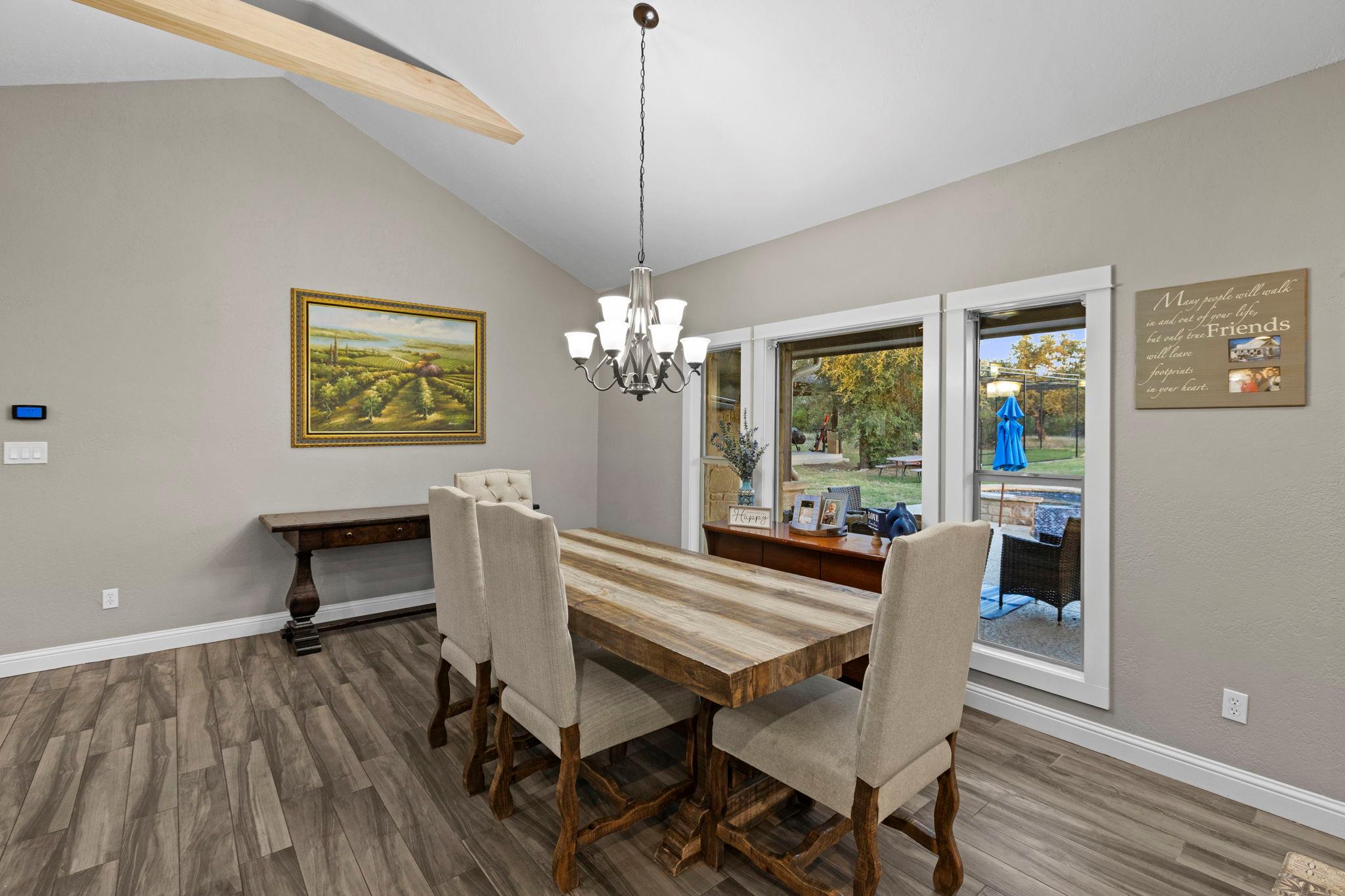 103 Creekside TRL