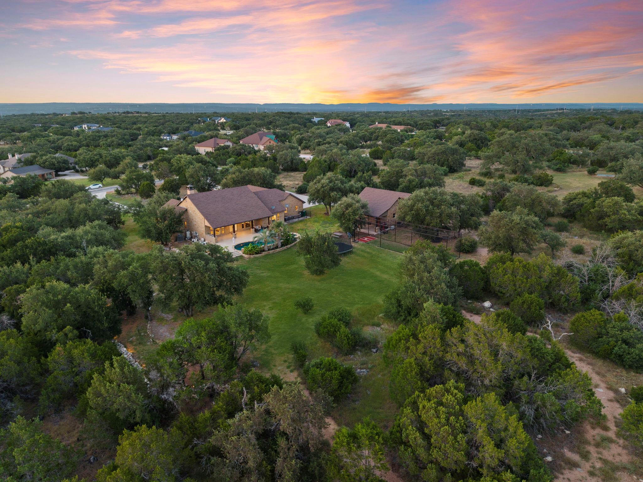 103 Creekside TRL