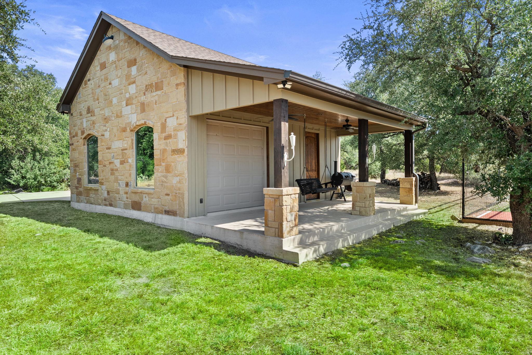 103 Creekside TRL