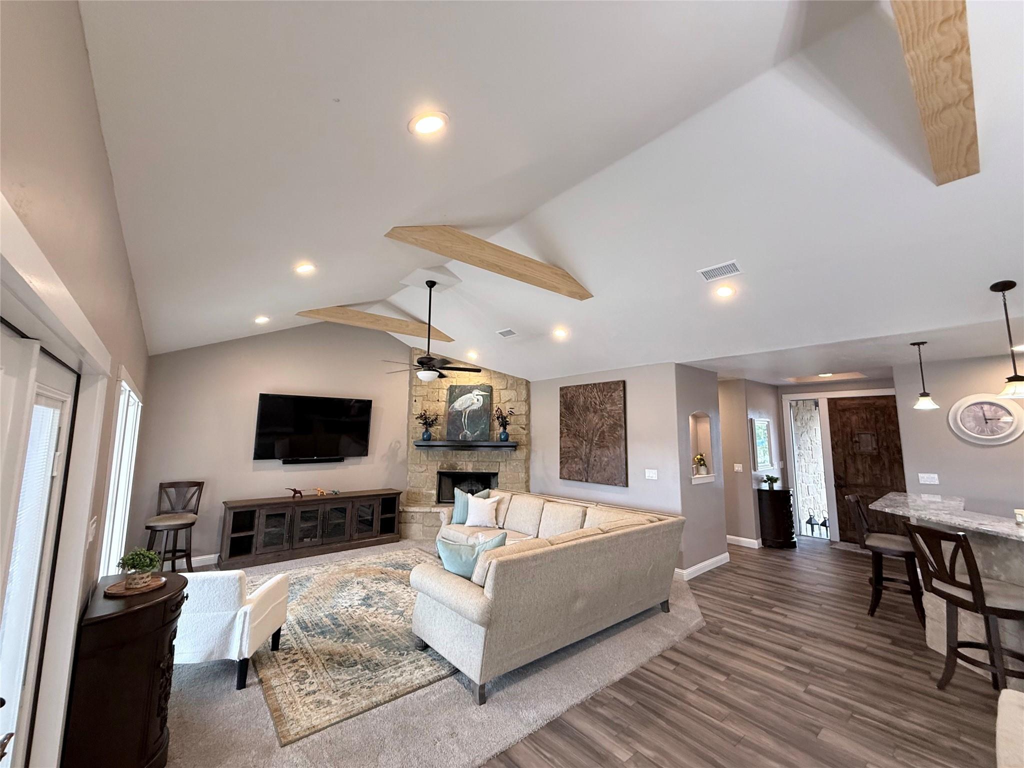 103 Creekside TRL