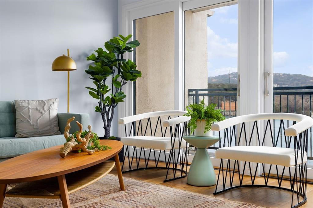 1500 Scenic DR # 304