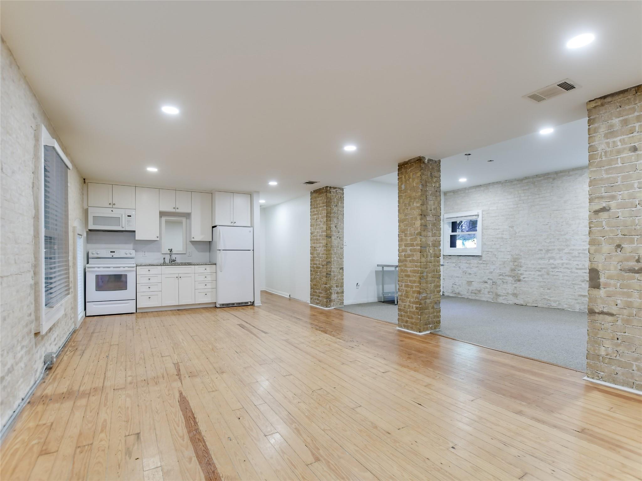 702 San Antonio ST # 101