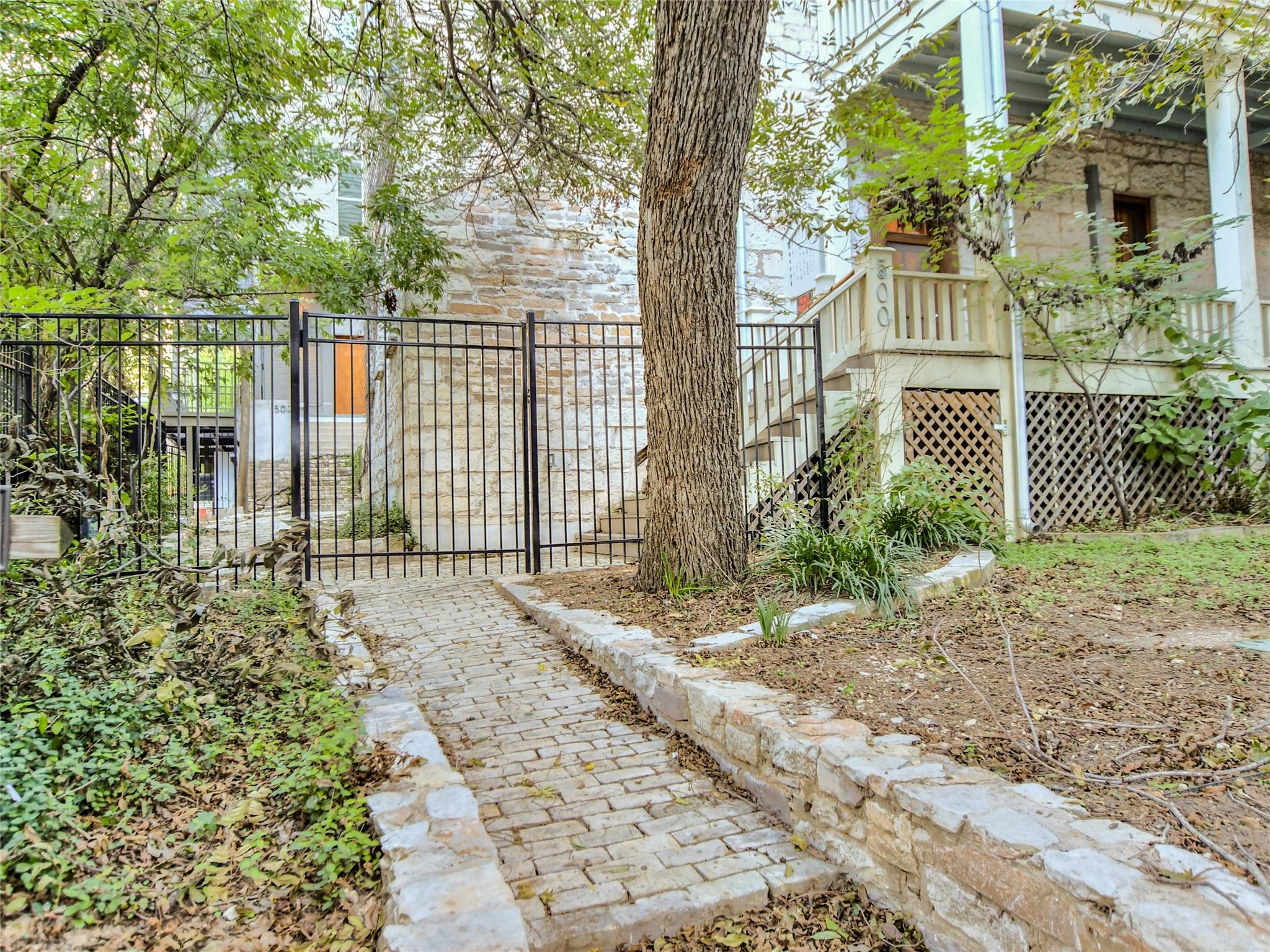 702 San Antonio ST # 101