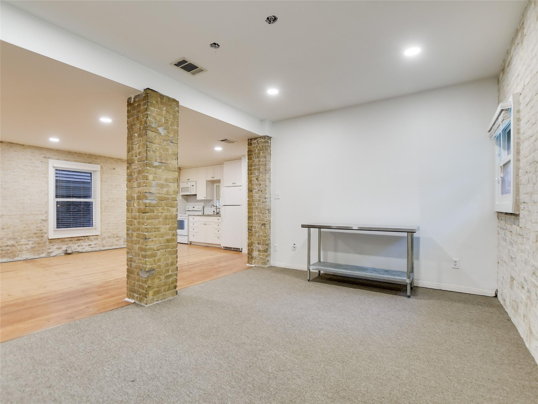 702 San Antonio ST # 101