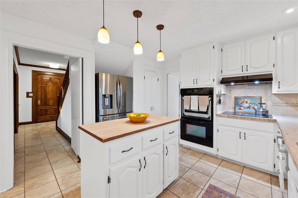 2901 Angelfire LN