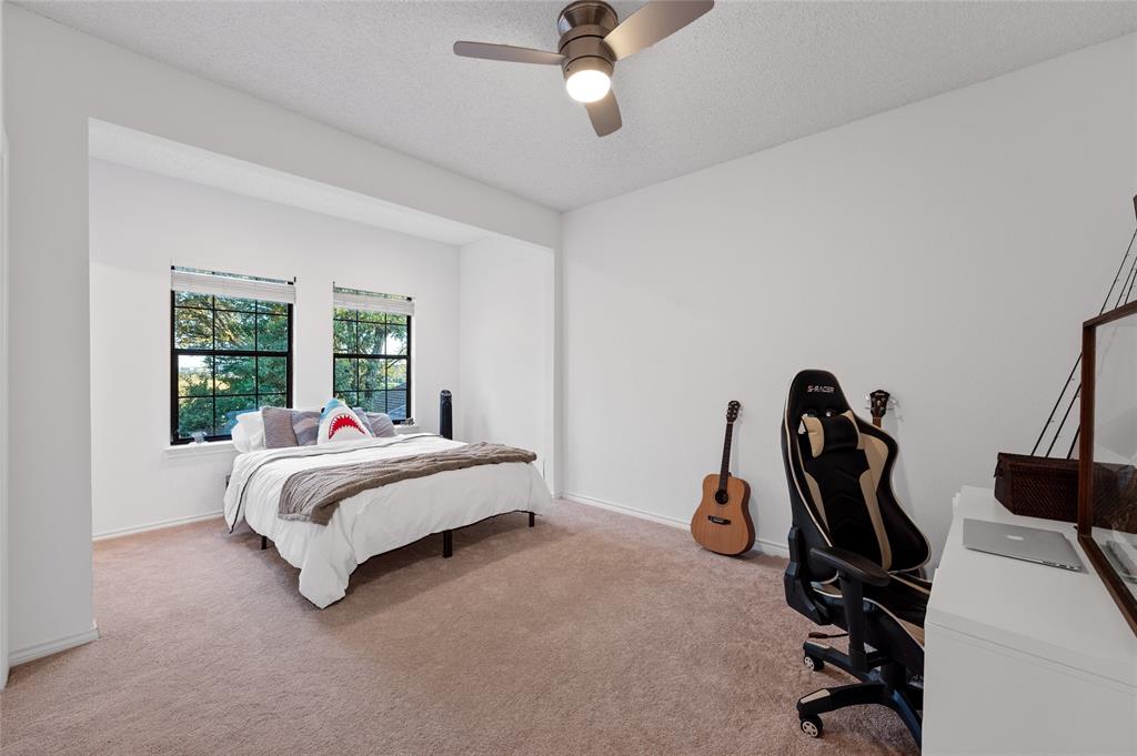 2901 Angelfire LN