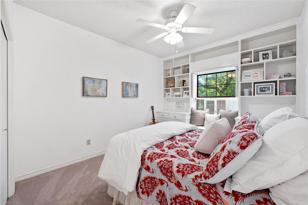 2901 Angelfire LN