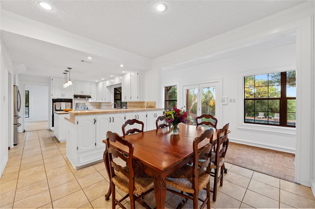 2901 Angelfire LN
