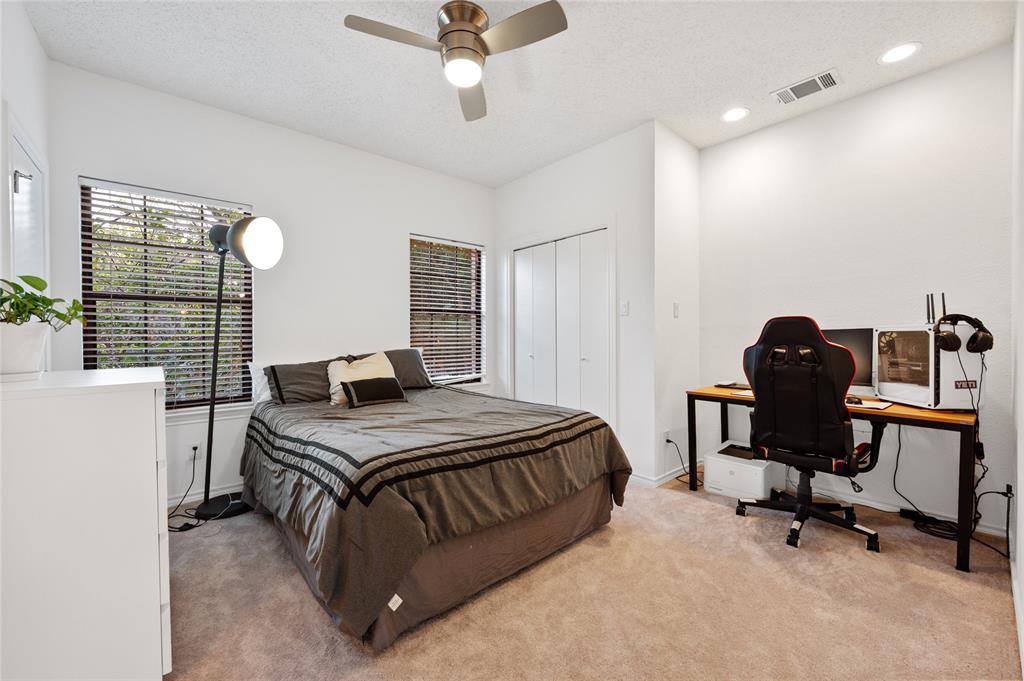 2901 Angelfire LN