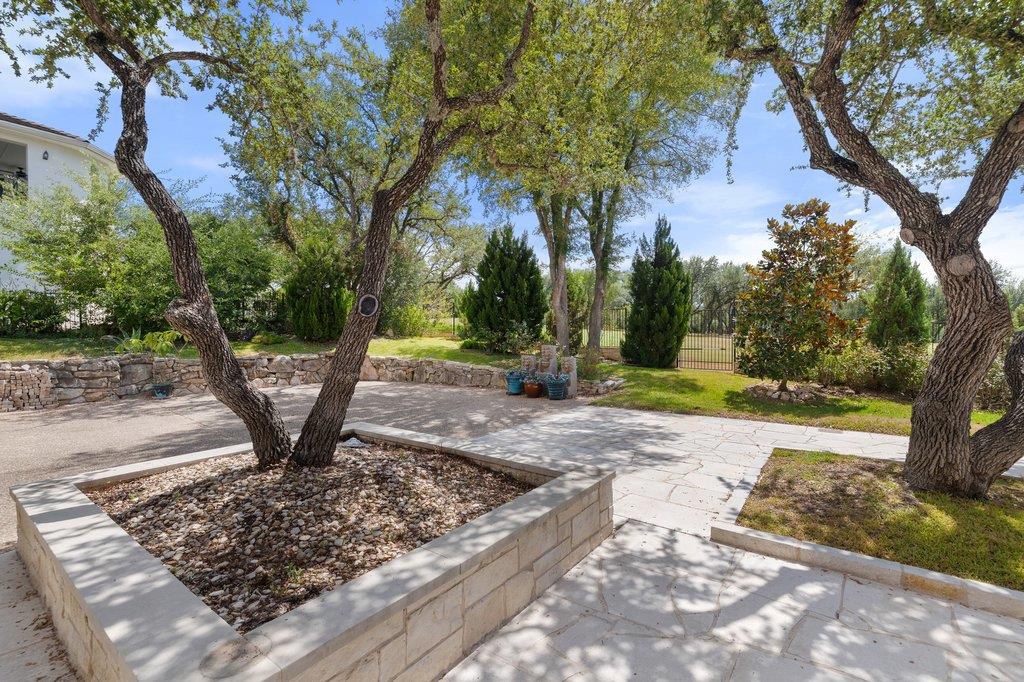 17 Hedgebrook WAY