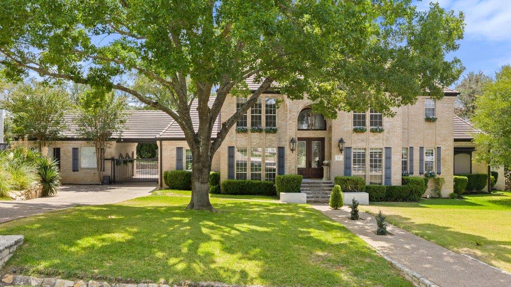 17 Hedgebrook WAY