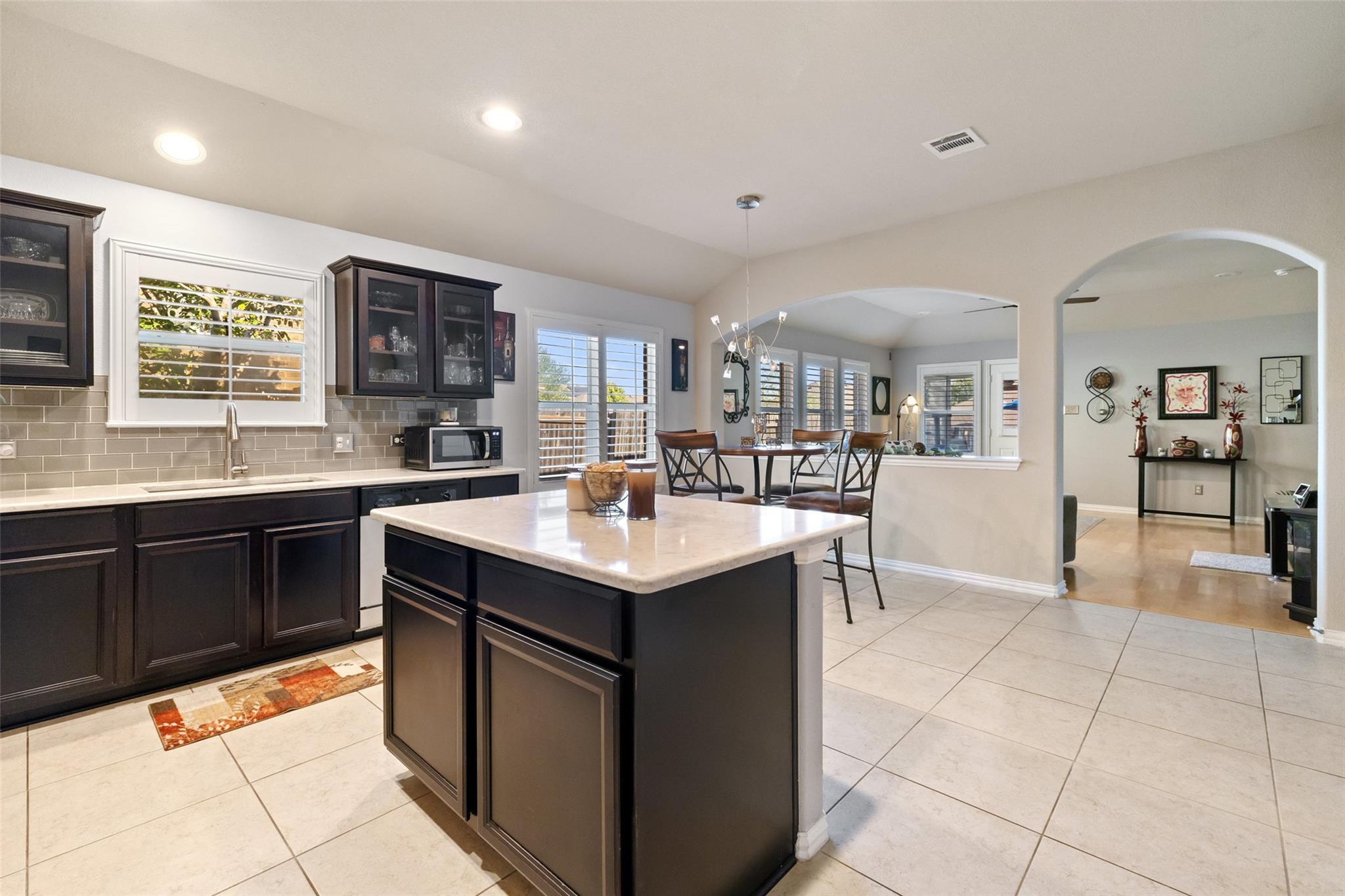 339 Strawberry Blonde DR