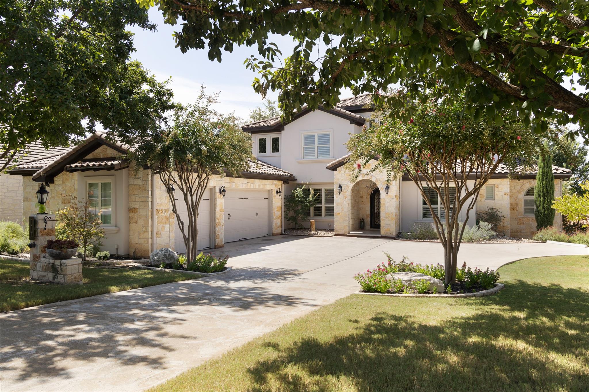 110 Golden Bear DR