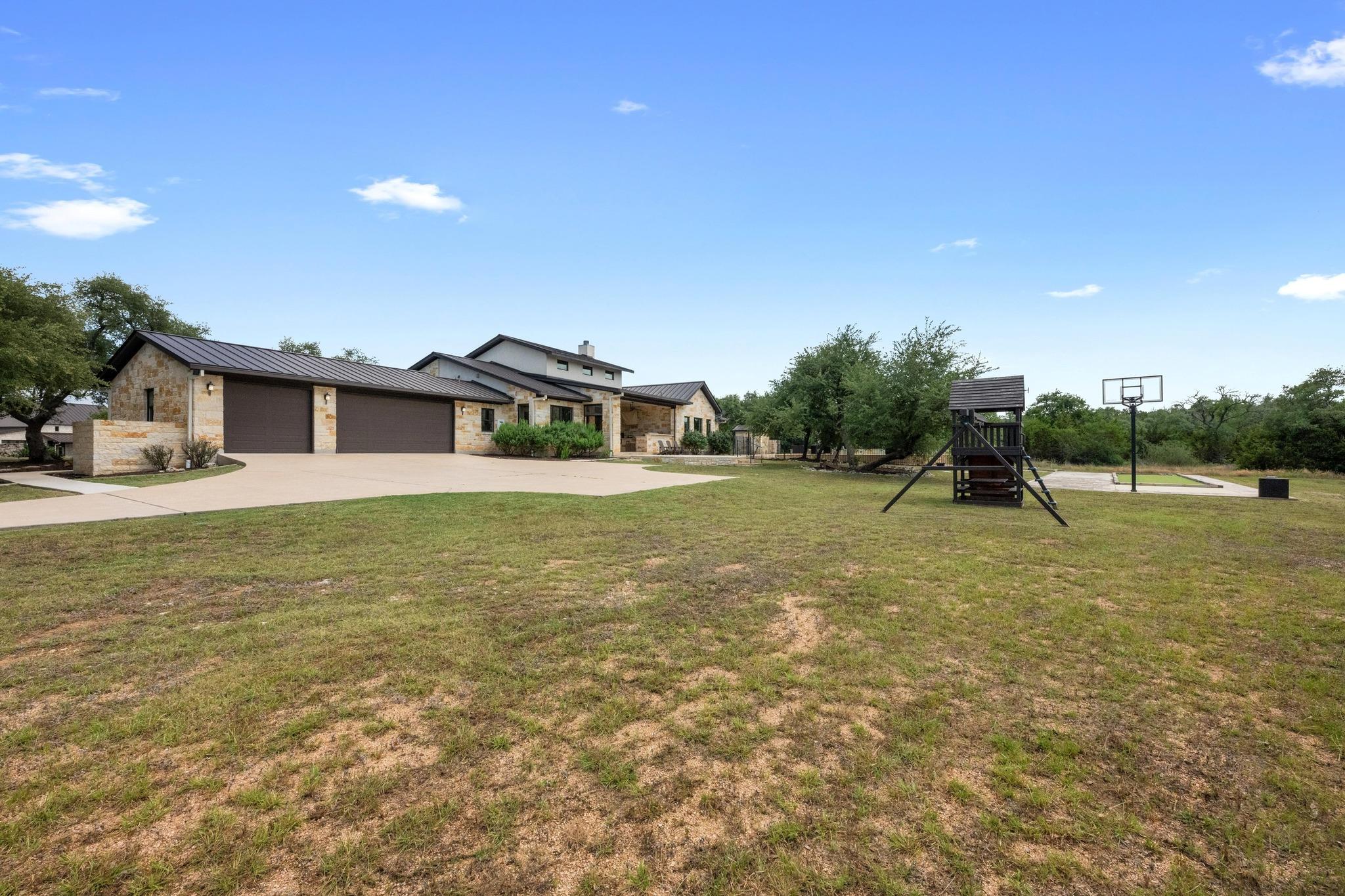 3400 Tuscany DR