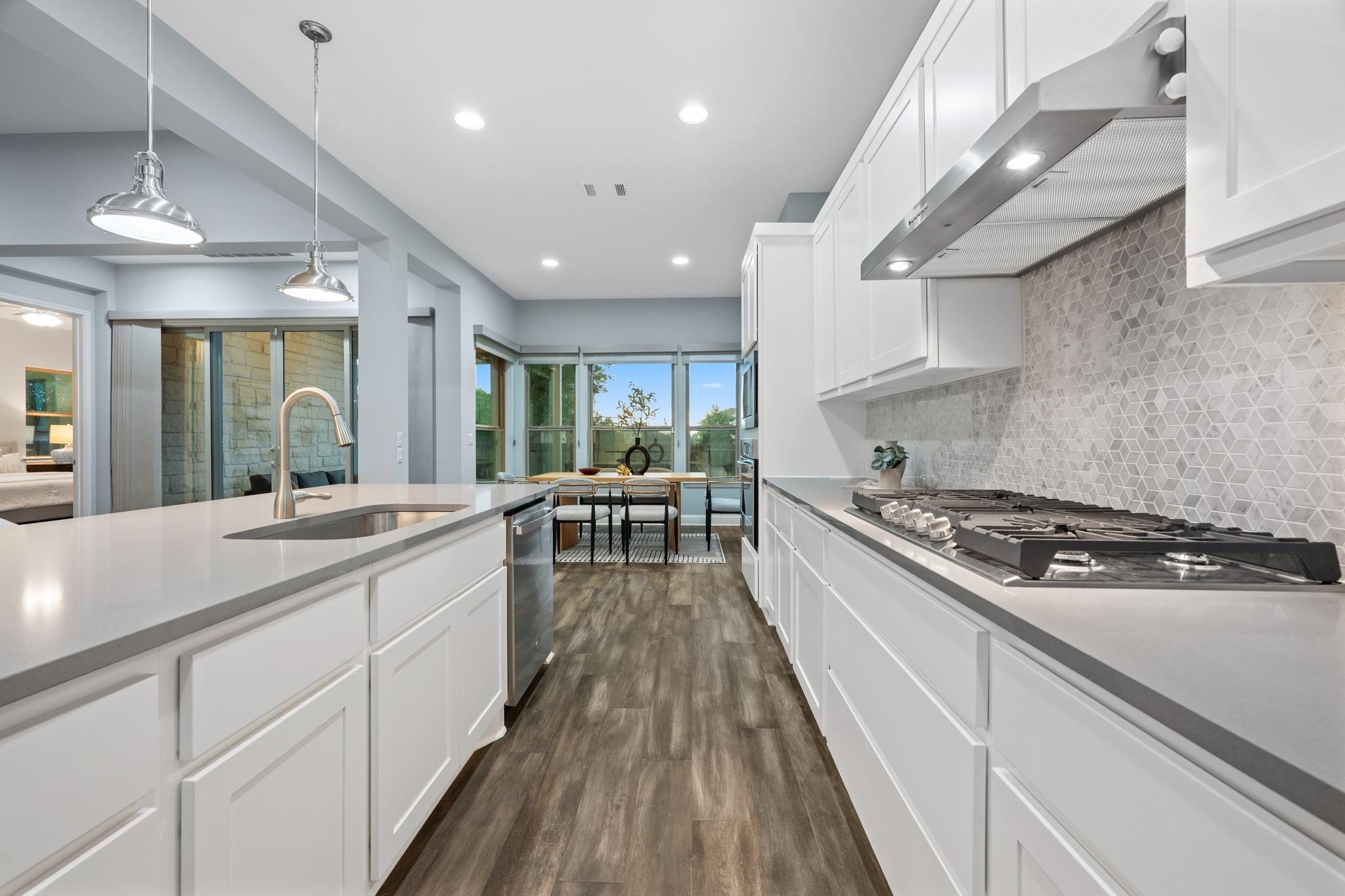 6700 Kalahari DR