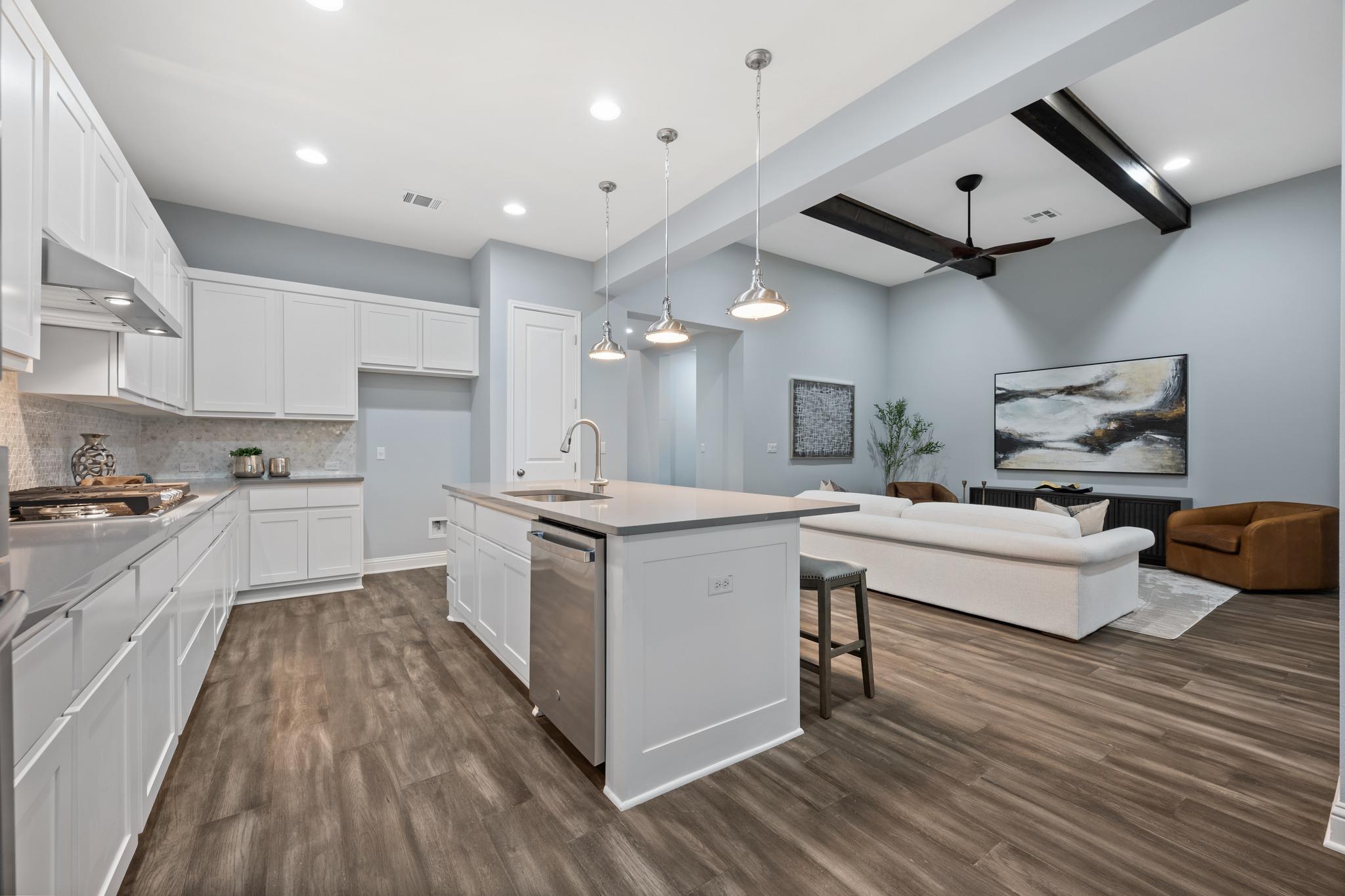6700 Kalahari DR
