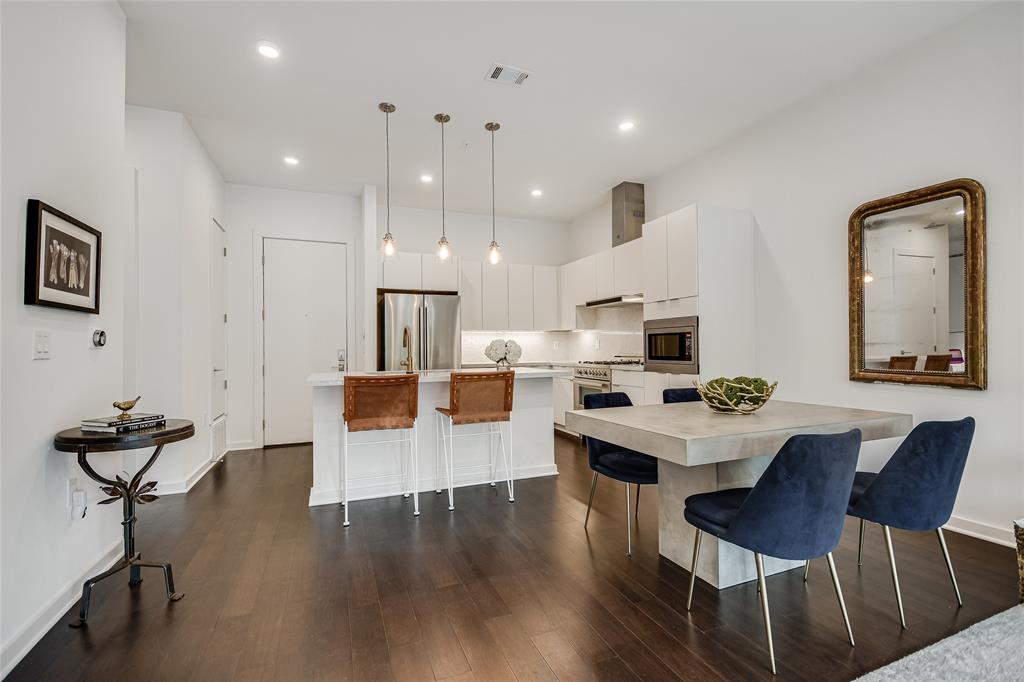 207 W Johanna ST # 102