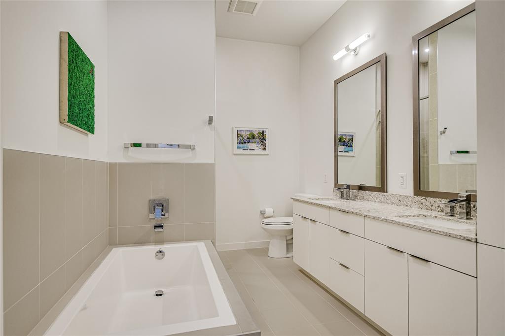 207 W Johanna ST # 102