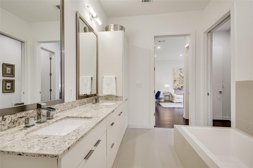 207 W Johanna ST # 102