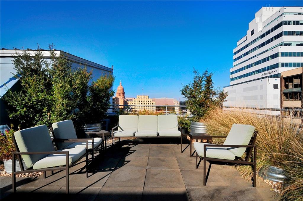 800 Brazos ST # 1111