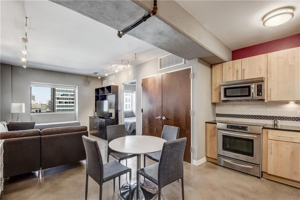 800 Brazos ST # 1111