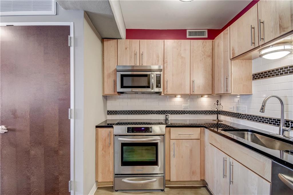 800 Brazos ST # 1111