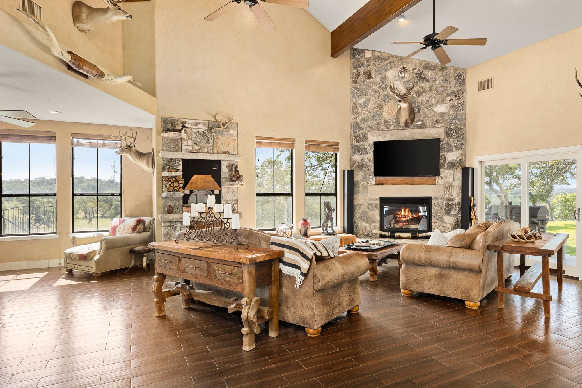 994 Upper Turtle Creek RD